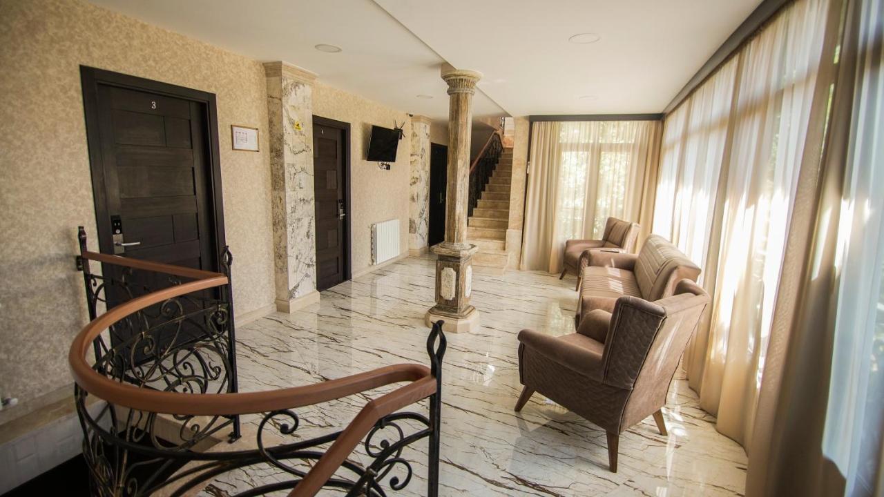Hotel Juralius 第比利斯 外观 照片
